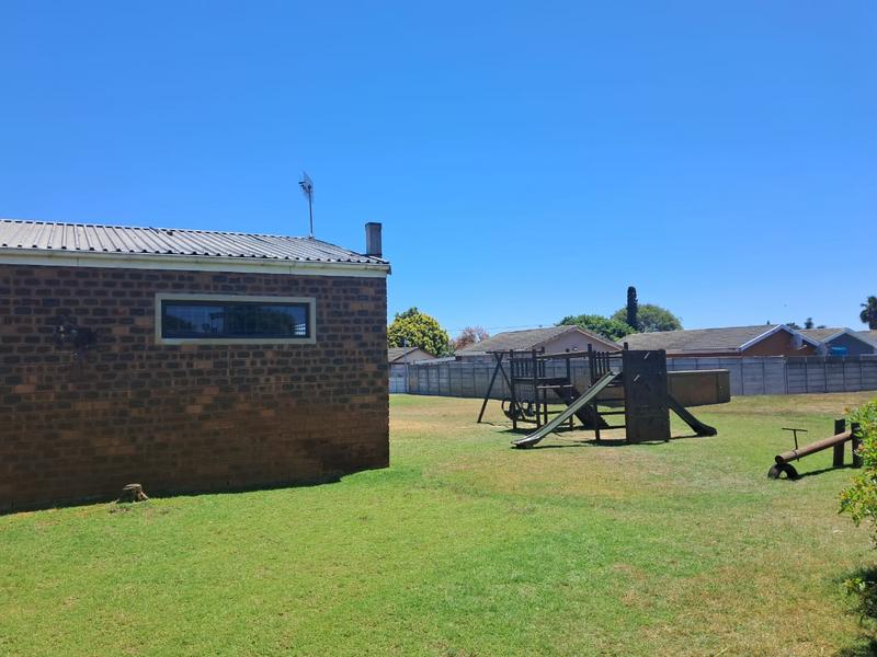 To Let 2 Bedroom Property for Rent in Peerless Park Western Cape